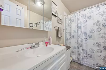 401 19th Street, Paterson, NJ 07524 - Photo 18