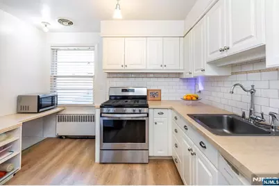 24 Hutton Avenue 35 #35, West Orange Township, NJ 07052 - Photo 8