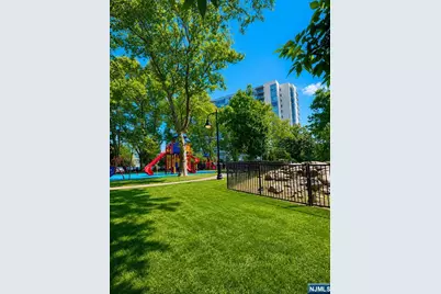 320 Adolphus Avenue 408 #408, Cliffside Park, NJ 07010 - Photo 24