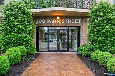 300 Park Street 5G #5G, Hackensack, NJ 07601 - Photo 2
