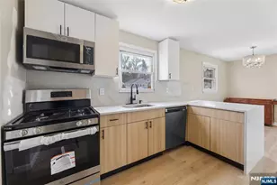 478 Riverside Terrace, Rutherford, NJ 07070 - Photo 14
