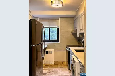 90 Prospect Avenue 2B #2B, Hackensack, NJ 07601 - Photo 4
