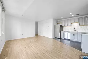 308-310 Passaic Ave 402, Harrison, NJ 07032 - Photo 4