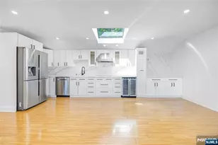 1080 River Rd, Edgewater, NJ 07020 - Photo 40