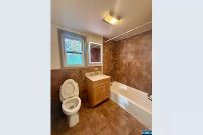 49 Passaic Avenue 2 #2, Rutherford, NJ 07070 - Photo 4