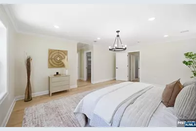 31 Ridgeview Avenue, West Orange Township, NJ 07052 - Photo 14