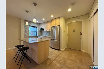 3001 Edwin Avenue 4A #4A, Fort Lee, NJ 07024 - Photo 2