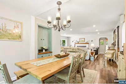 6 Garden Court, Ho Ho Kus, NJ 07423 - Photo 8