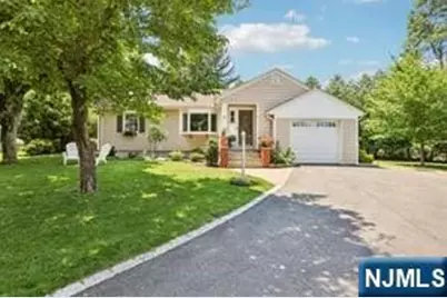 6 Garden Court, Ho Ho Kus, NJ 07423 - Photo 1