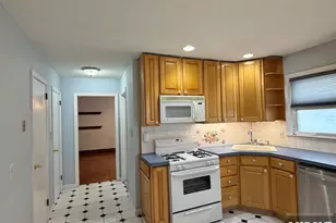 409 Cleveland Ave 1F, Harrison, NJ 07029 - Photo 4