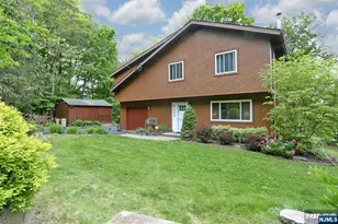 64 Larchmont Dr, West Milford, NJ 07421 - Photo 36