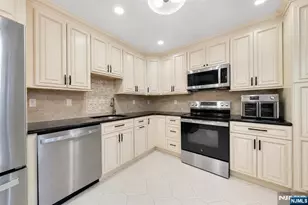 207 Pond Terrace 4D, Washington Township, NJ 07676 - Photo 10