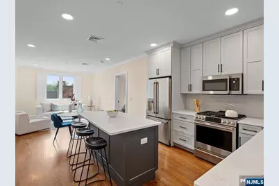 3316 John F Kennedy Boulevard 404 #404, Jersey City, NJ 07307 - Photo 8