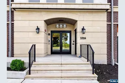 3316 John F Kennedy Boulevard 404 #404, Jersey City, NJ 07307 - Photo 4