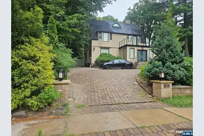 165 Leonia Avenue, Leonia, NJ 07605 - Photo 2