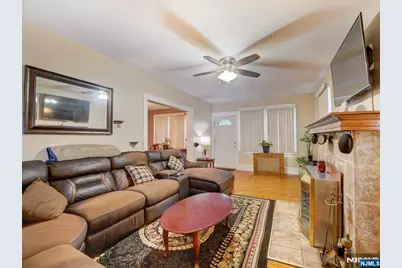 409-411 3rd Avenue, Newark, NJ 07107 - Photo 6