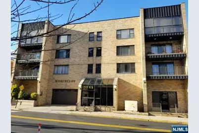 9055 Palisade Avenue 43 #43, North Bergen, NJ 07047 - Photo 2