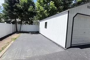137 Myrtle Ave, Allendale, NJ 07401 - Photo 32