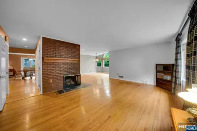 165 Busteed Drive, Midland Park, NJ 07432 - Photo 4