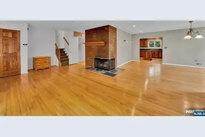 165 Busteed Drive, Midland Park, NJ 07432 - Photo 6