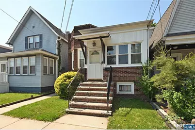 199 Franklin Street, Secaucus, NJ 07094 - Photo 2