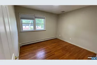 201 Rockland Avenue, River Vale Township, NJ 07675 - Photo 16