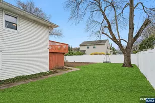201 Rockland Ave, River Vale Township, NJ 07675 - Photo 6