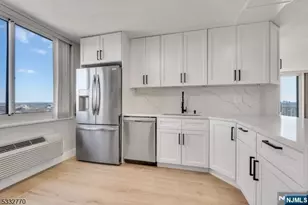 160 Overlook Ave 9A, Hackensack, NJ 07601 - Photo 8