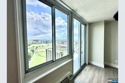 160 Overlook Avenue 9A #9A, Hackensack, NJ 07601 - Photo 24