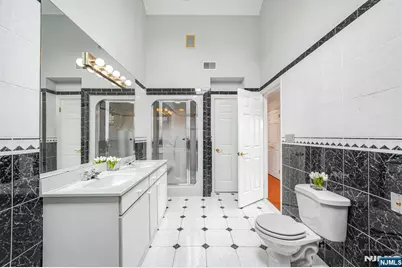 45 Holyoke Court, Wayne, NJ 07470 - Photo 22