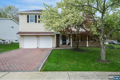 45 Holyoke Court, Wayne, NJ 07470 - Photo 1
