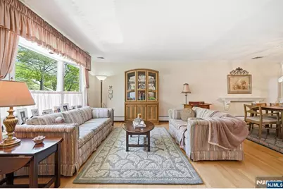 21 Lakeview Avenue, Park Ridge, NJ 07656 - Photo 6