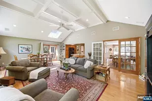 21 Lakeview Ave, Park Ridge, NJ 07656 - Photo 12