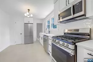 135 E Linden Ave, Dumont, NJ 07628 - Photo 20