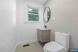 135 E Linden Ave, Dumont, NJ 07628 - Photo 30