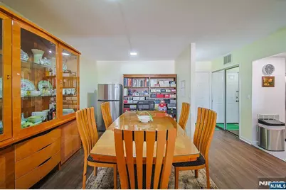 38 Moonachie Road 402 #402, Hackensack, NJ 07601 - Photo 6