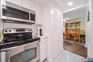 38 Moonachie Road 402, Hackensack, NJ 07601 - Photo 22