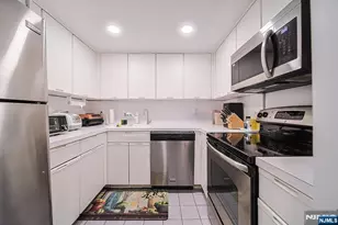 38 Moonachie Road 402, Hackensack, NJ 07601 - Photo 24