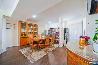 38 Moonachie Road 402 #402, Hackensack, NJ 07601 - Photo 12