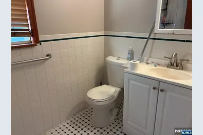 47 Kingsland Avenue 2 #2, Kearny, NJ 07032 - Photo 12
