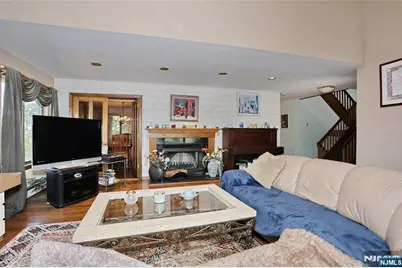 245 Highland Avenue, Wood Ridge, NJ 07075 - Photo 6