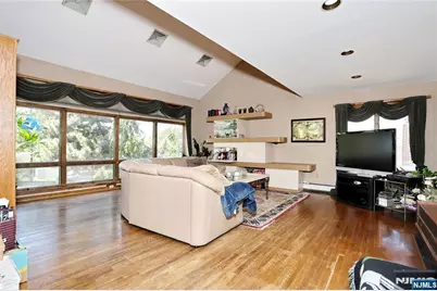 245 Highland Avenue, Wood Ridge, NJ 07075 - Photo 4