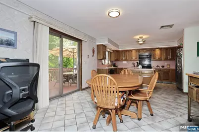 245 Highland Avenue, Wood Ridge, NJ 07075 - Photo 12