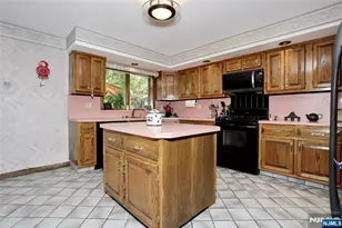 245 Highland Ave, Wood Ridge, NJ 07075 - Photo 10