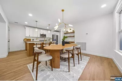 210 Paterson Avenue, Hasbrouck Heights, NJ 07604 - Photo 12