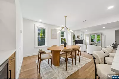 210 Paterson Avenue, Hasbrouck Heights, NJ 07604 - Photo 10