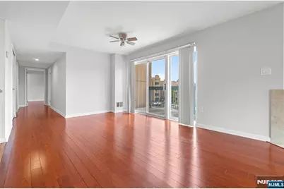 518 Ellery Court K518 #K518, Edgewater, NJ 07020 - Photo 4