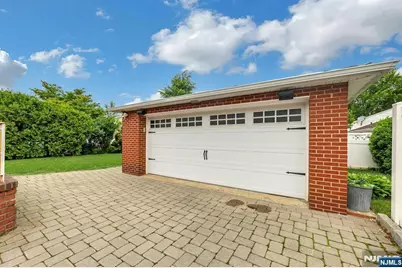 167 Paterson Avenue, Hasbrouck Heights, NJ 07604 - Photo 26