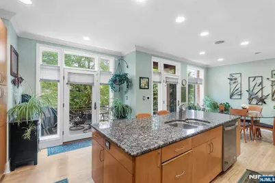 103 Hudson Cove, Edgewater, NJ 07020 - Photo 16