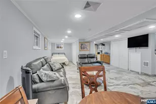 353 Page Ave, Lyndhurst Township, NJ 07071 - Photo 40